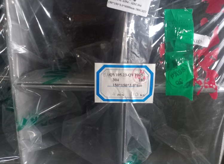 HỘP VUÔNG INOX 304 150  x 150 x 3.0mm