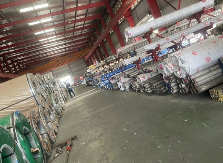 LÁP TRÒN ĐẶC 304- PHI 180|STAINLESS STEEL 304 ROUND BAR , Diameter 180mm