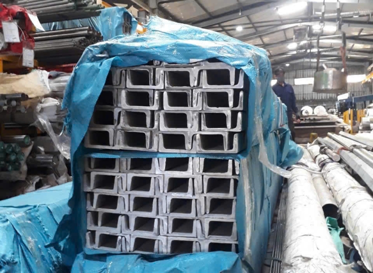 U ĐÚC INOX 304-100 x 48 x 5.5 x 6M