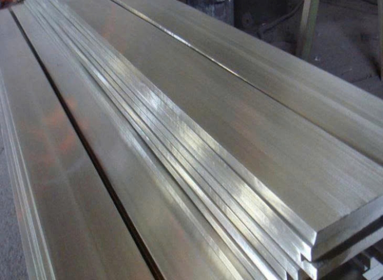 THANH LA ĐÚC 304 SỌC XƯỚC : 30 x 4.0 x 6000MM/HL- LẬP LÀ INOX/Stainless Steel Flat Bar